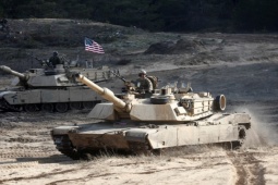 Thế giới - Mỹ nói xe tăng chủ lực Abrams cung cấp cho Ukraine đã sẵn sàng