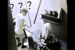 Clip hài hước - Những căn nhà ma "bất ổn"