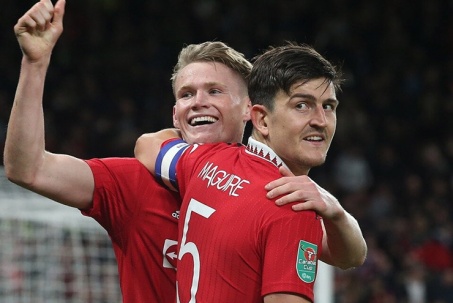 MU làm West Ham nản lòng vụ Maguire và McTominay, Greenwood phát cáu khi tập