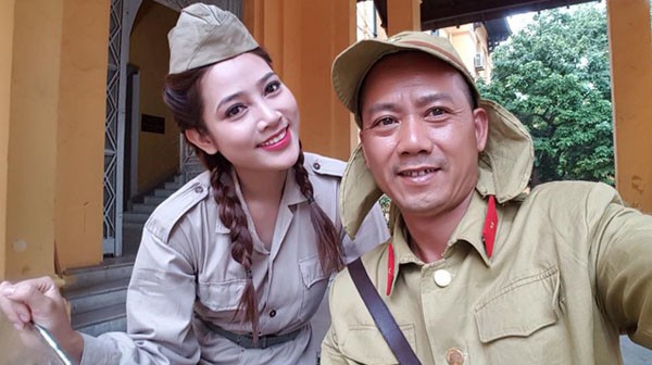 Thanh Hằng nổi tiếng nhờ&nbsp;loạt series phim hài Tết "Đại gia chân đất".