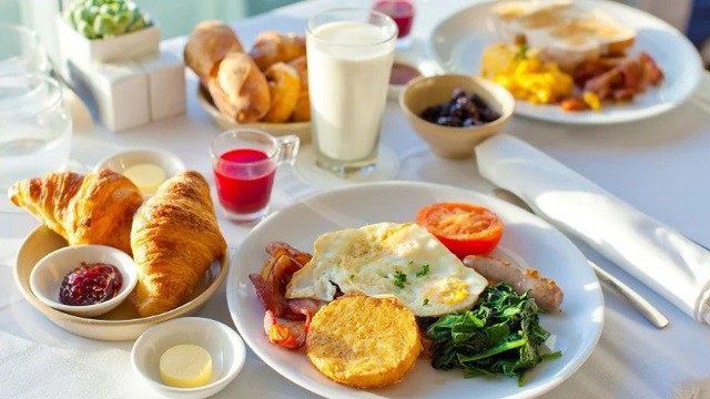 7 sai lầm trong bữa sáng làm suy giảm hệ miễn dịch, hại dạ dày - 2