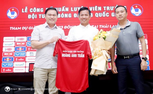 Huấn luyện viên Hoàng Anh Tuấn sẽ dẫn dắt U23 Việt Nam. Ảnh: VFF