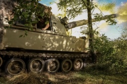 Thế giới - Nga tuyên bố kiểm soát thêm 5 khu dân cư ở vùng đông bắc Ukraine