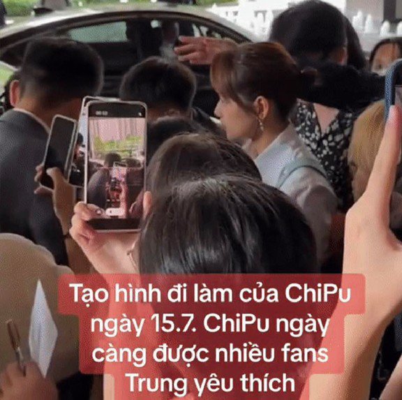 Clip Chi Pu 2 lần gặp sự cố ở sân bay Trung Quốc - 3