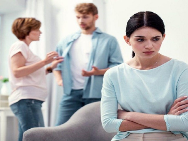 Bạn trẻ - Cuộc sống - Những cách để "sống chung với mẹ chồng" khó tính