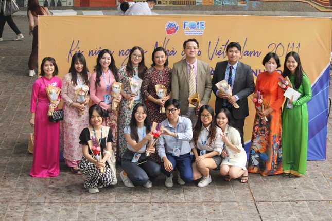 Giảng viên và thực tập sinh Khoa Kinh tế quốc tế - Học viện Ngoại giao.