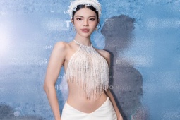 Làm đẹp - "Búp bê" Nha Trang có vòng eo siêu nhỏ, mặc yếm đi sự kiện hút trọn ánh nhìn