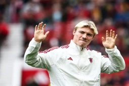 Bóng đá - Hojlund muốn phá kỷ lục của Rashford, được so sánh với Van Persie