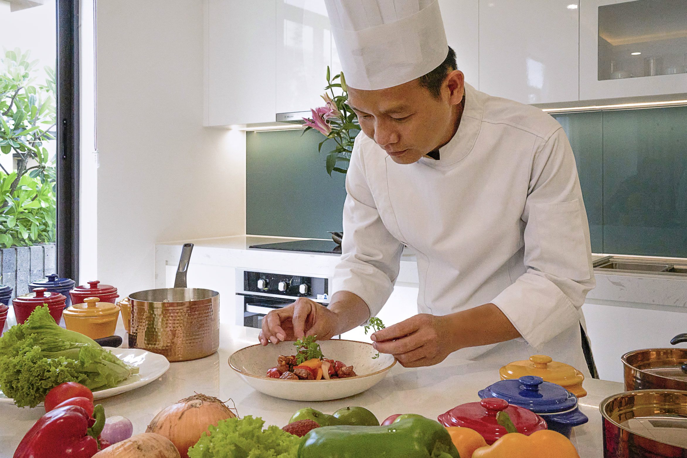Dịch vụ “Chef in the Garden” phục vụ bữa ăn ngay trong biệt thự