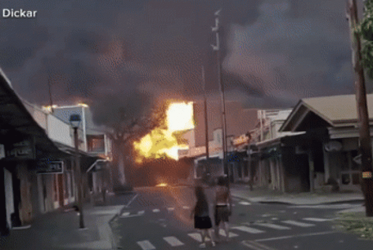 Thế giới - Cháy rừng như tận thế, dân Hawaii nhảy xuống biển thoát thân