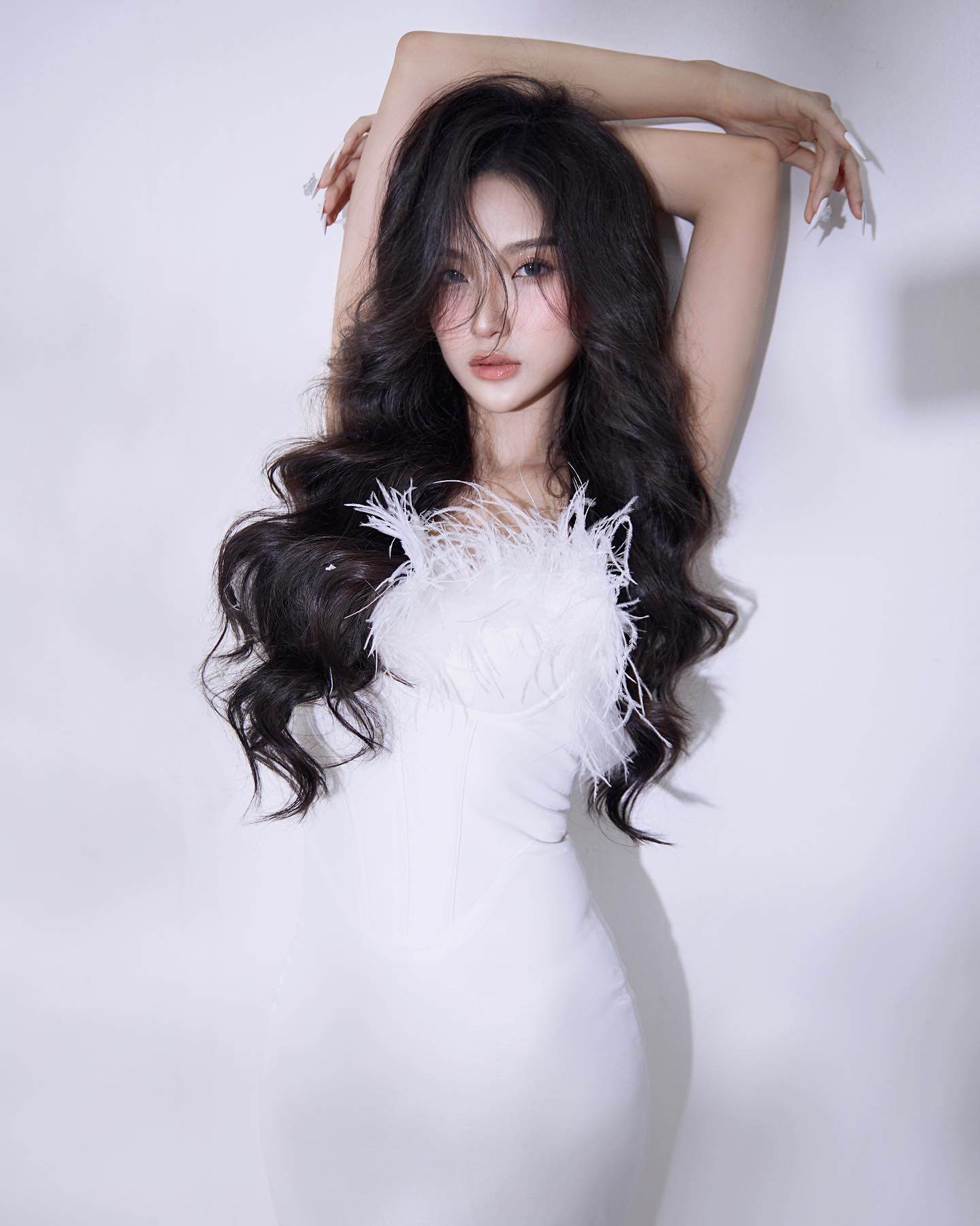 Cô gái nhỏ tuổi nhất Miss Grand Vietnam 2023: Lớp 10 đã cao 1m74 nhờ tập nhiều môn &#34;hot&#34; - 1