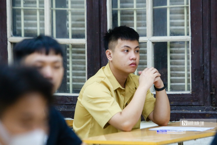 Với mức lương rẻ, nguồn lao động dồi dào sinh viên là lựa chọn lý tưởng của nhiều doanh nghiệp.