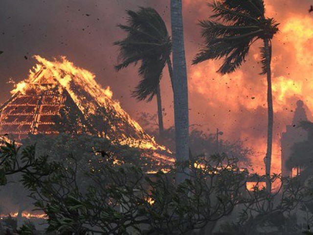VIDEO: Đã 53 người chết trong vụ cháy rừng như 'tận thế' ở Hawaii