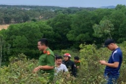 Pháp luật - Nghi phạm giết người bỏ trốn vào rừng, khi đi tìm thức ăn thì bị bắt