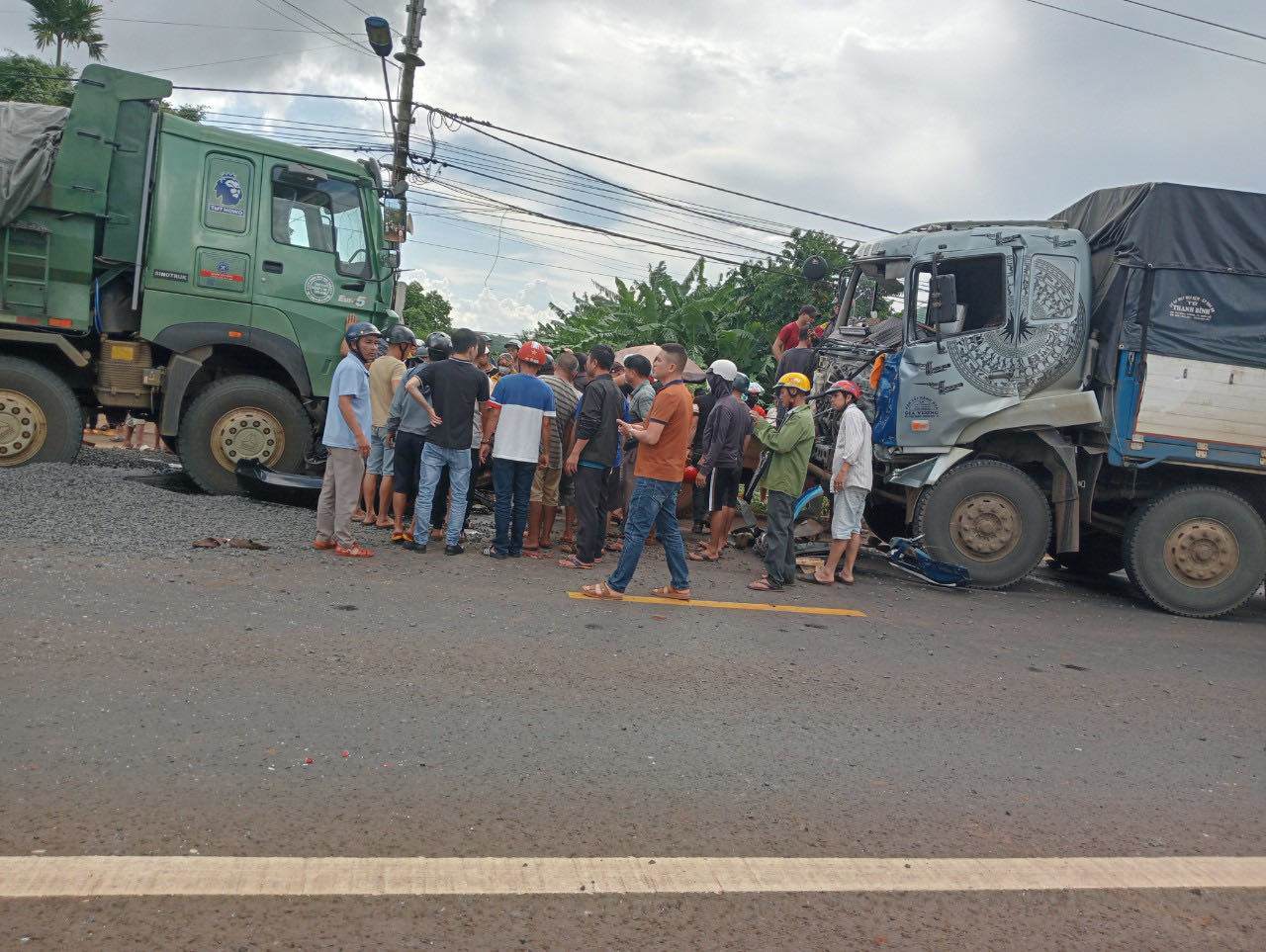 Vào&nbsp;15h ngày 12/8, tại Km 1646+950 đường Hồ Chí Minh, thuộc địa phận huyện Chư Pưh&nbsp;- tỉnh Gia Lai, xảy ra vụ va chạm liên hoàn giữa 2 xe tải và ô tô con chở các thành viên CLB HAGL.