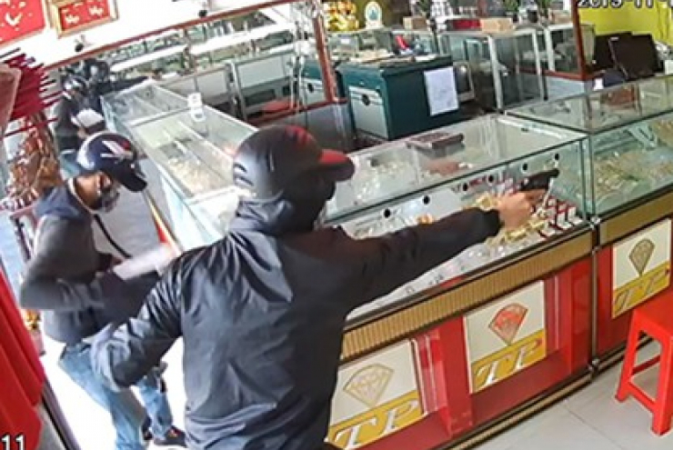 Bốn tên cướp "khát máu" và chiếc vỏ đạn tìm thấy cạnh bãi rác (P1): Buổi tối kinh hoàng