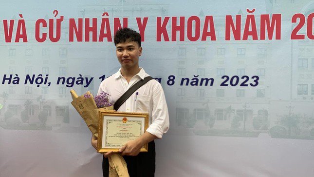 Nguyễn Triệu Nam, thủ khoa toàn khóa hệ cử nhân Y khoa, Trường ĐH Y Hà Nội năm 2023. Ảnh Nghiêm Huê