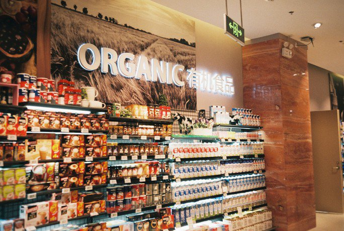 Sản phẩm hữu cơ trong một siêu thị Trung Quốc. Ảnh: Unsplash