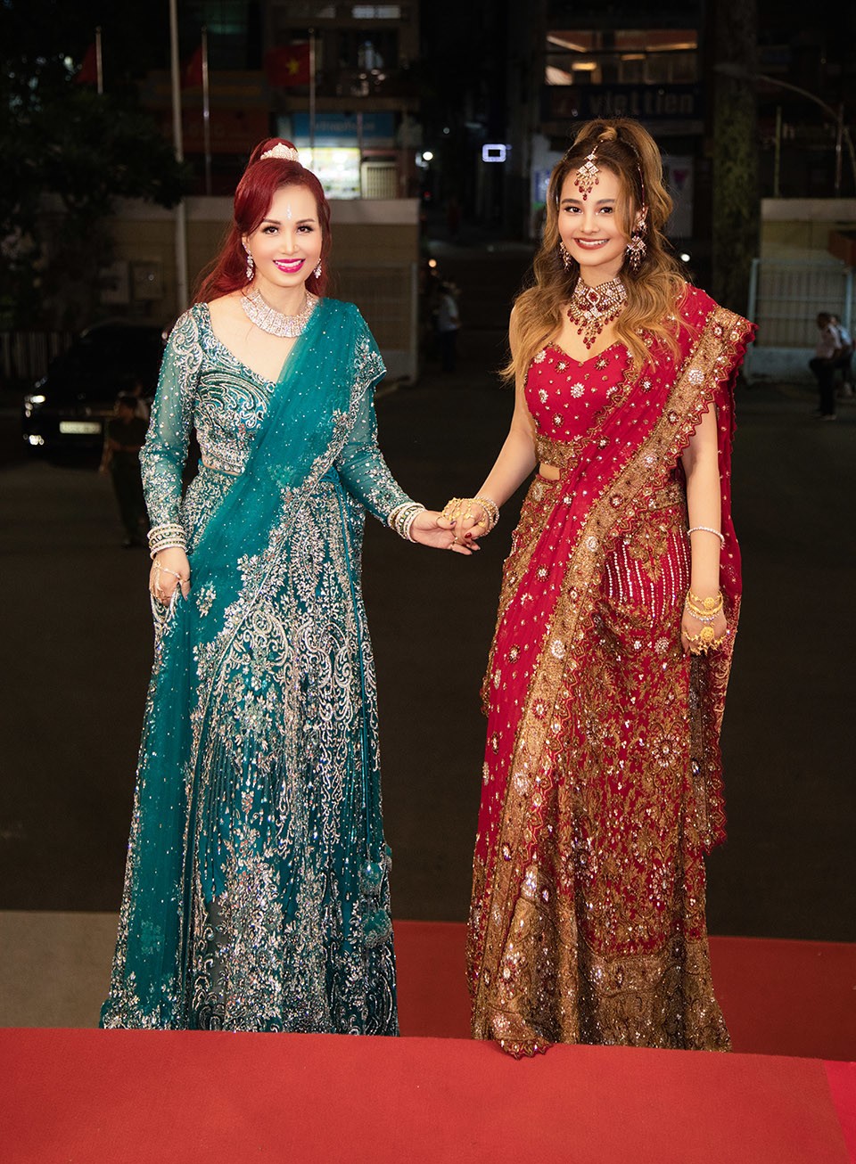 Con gái Diệu Hoa và chồng Ấn Độ bị nhầm là hoa hậu vì quá xinh đẹp - 3