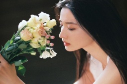 Làm đẹp - Tự chế xịt dưỡng chỉ 2 thành phần nhưng giúp tóc mượt mà đầy sức sống