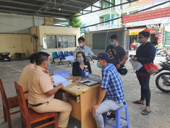 Chủ ô tô, xe máy được phép bán xe nhưng phải giữ lại đăng ký và biển số xe. Ảnh minh họa