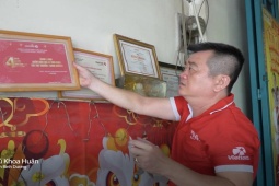 Thị trường - Tiêu dùng - Ông chủ vé số trong lòng công nhân khu công nghiệp ở Bình Dương