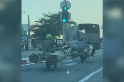 Xe máy - Xe đạp - Clip: "Người vận chuyển" phiên bản Việt Nam cũng ...”sợ”