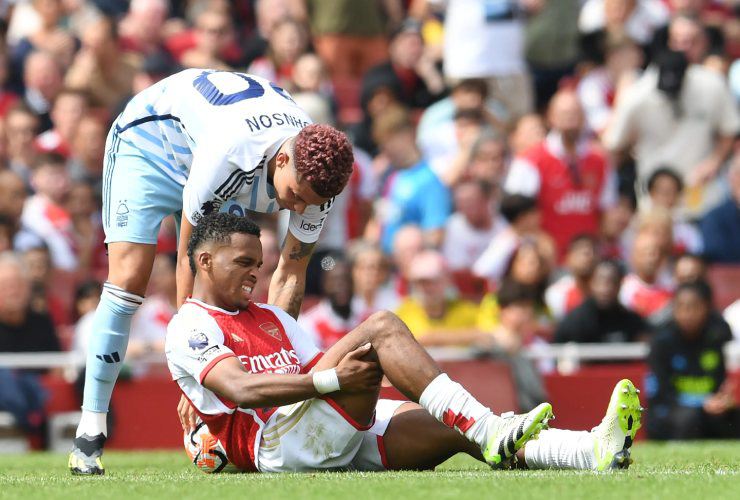 Timber của Arsenal chấn thương