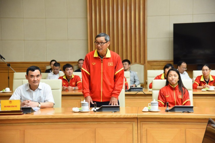 Thủ tướng Phạm Minh Chính: ‘Tuyển nữ Việt Nam đã thể hiện tinh thần thép ở World Cup’ - 3