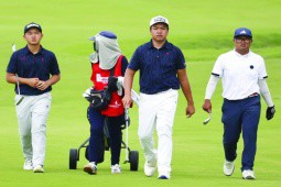 Tình bạn đẹp giữ 'bộ ba pháo thủ' làng golf Việt