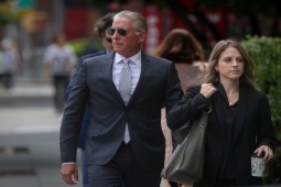 Thế giới - Cựu đặc vụ FBI nhận tội làm việc bất hợp pháp cho tỷ phú Nga