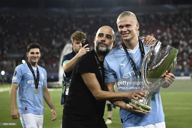 Man City có danh hiệu đầu tiên ở mùa giải hiện tại