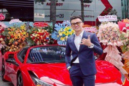 ”Trùm buôn” siêu xe Phan Công Khanh khai thua bạc, nợ 100 tỷ