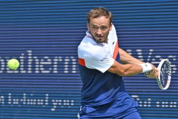 Thể thao - Video tennis Musetti - Medvedev: 2 set chóng vánh, thẳng tiến vòng trong (Cincinnati Open)