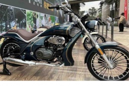 Thế giới xe - Độc lạ: Mô tô "giao diện" chopper nhưng "hệ điều hành" lại rất Vision