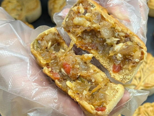 Ẩm thực - Cách làm bánh Trung thu thập cẩm tại nhà đơn giản mà ngon như nhà hàng nổi tiếng