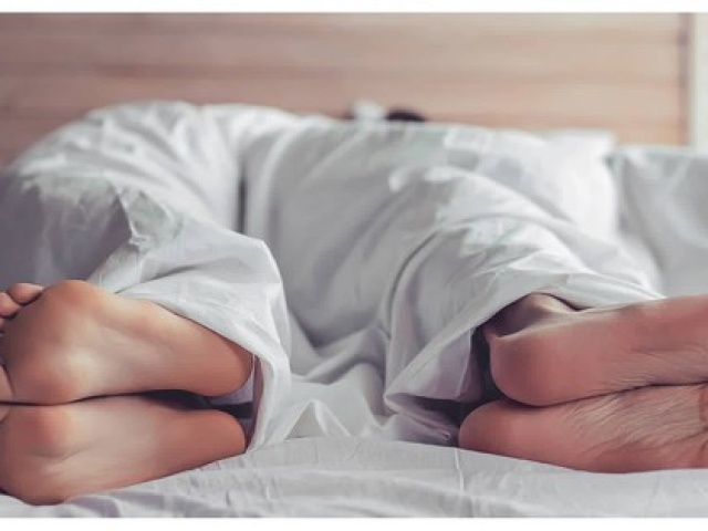 Sức khỏe đời sống - Đàn ông thừa cân, béo phì ảnh hưởng đến "chuyện ấy" như thế nào?