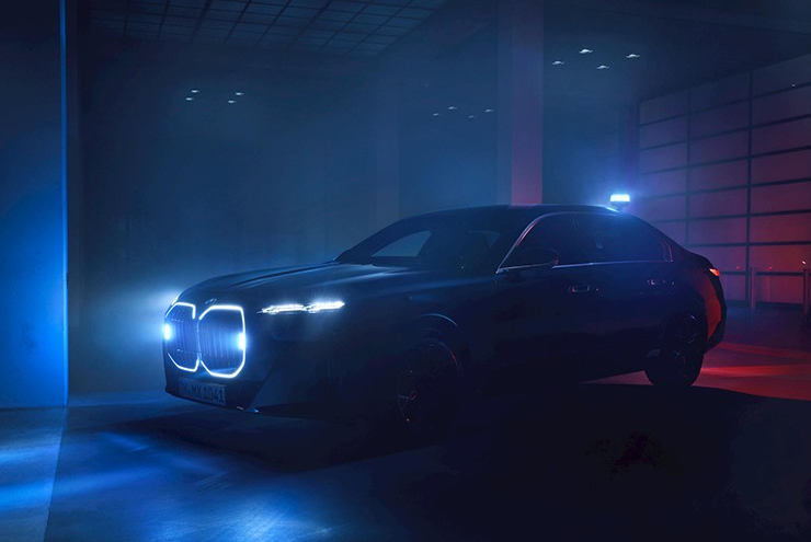BMW trình làng mẫu xe 7-Series và I7 bọc thép chính hãng