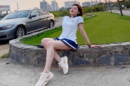 Thời trang - Xu hướng diện váy siêu ngắn đánh golf, chơi tennis được nhiều người đẹp ưa chuộng