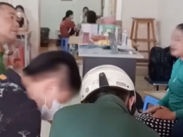 Tin tức trong ngày - Nhóm người tự xưng "bông hồng đen" tổ chức lấy máu của nhiều học sinh để làm gì?