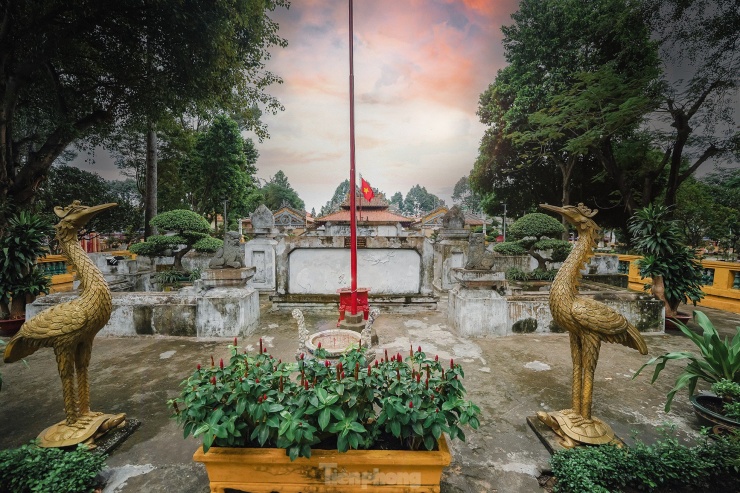 Toàn cảnh lăng Tả quân và Phu nhân.