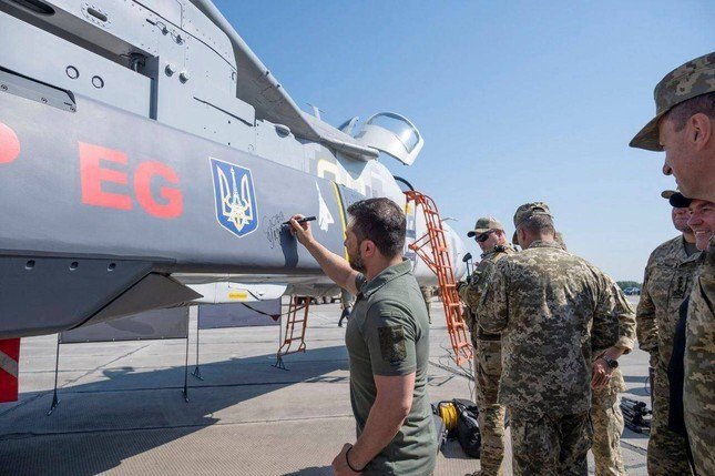 Nga tìm cách ngăn chặn khả năng phóng tên lửa tầm xa của quân đội Ukraine - 1
