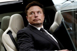 Bị ”khiêu khích”, Elon Musk gọi CEO Meta là... ”con gà”