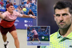 Fan Djokovic nổi điên vì tay vợt đánh bóng vào trọng tài được làm ngơ