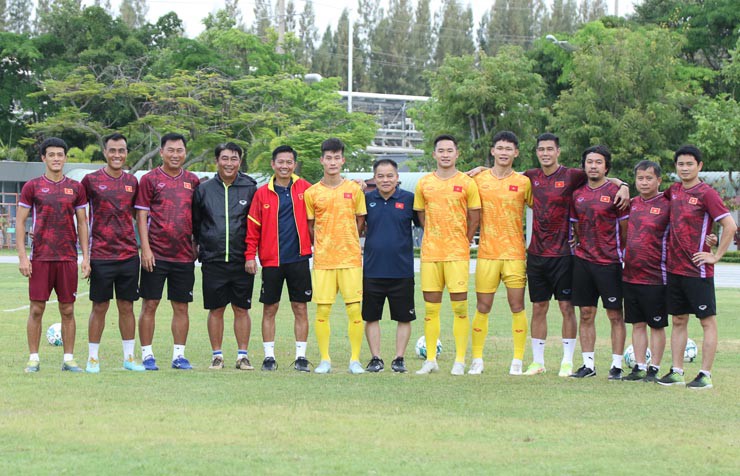 U23 Việt Nam chốt danh sách đấu U23 Đông Nam Á: HLV Hoàng Anh Tuấn loại 3 cầu thủ - 2