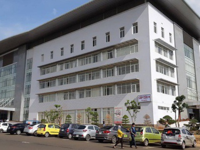 Tin tức trong ngày - Vụ thông tin sai sự thật về bệnh nhân "bị mổ lấy thận": Bệnh viện nói gì về vết thương ở bẹn?