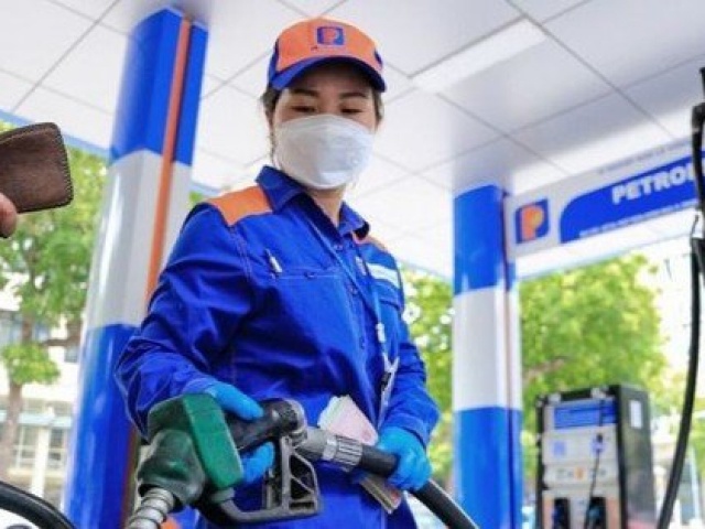 Thị trường - Tiêu dùng - Giá xăng dầu chấm dứt tăng liên tiếp?