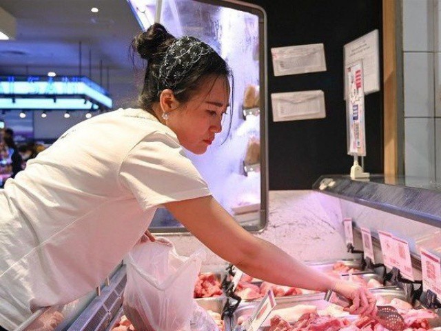 Giá lợn hơi ồ ạt giảm ”rời xa” mốc 60.000 đồng/kg