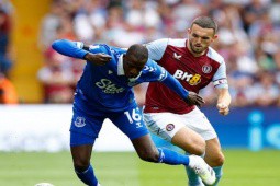 Trực tiếp bóng đá Aston Villa - Everton: ”Người nhện” cứu thua (Ngoại hạng Anh)