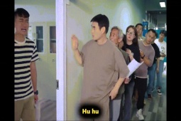 Clip hài hước - "Trai ế" U50 đi khám bệnh nhận cái kết rớt nước mắt